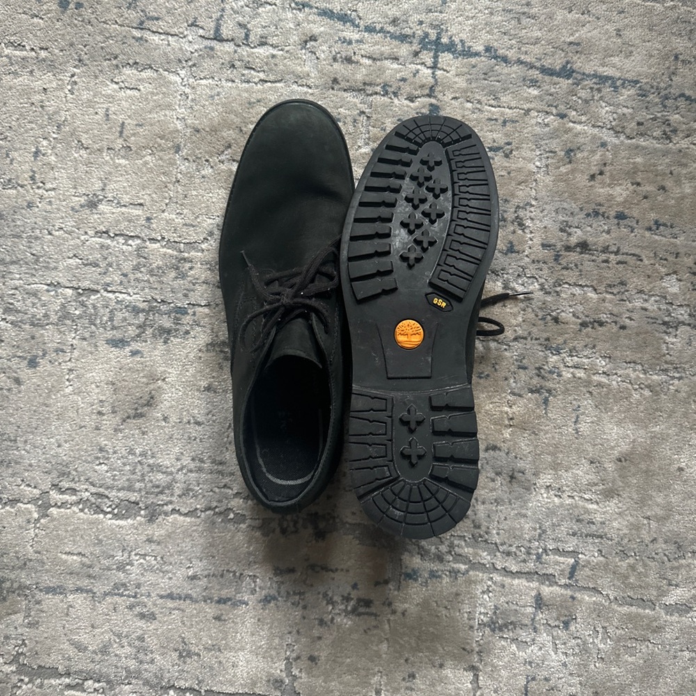 Men's Black Lace-Up Shoes - Picture 3 of 4